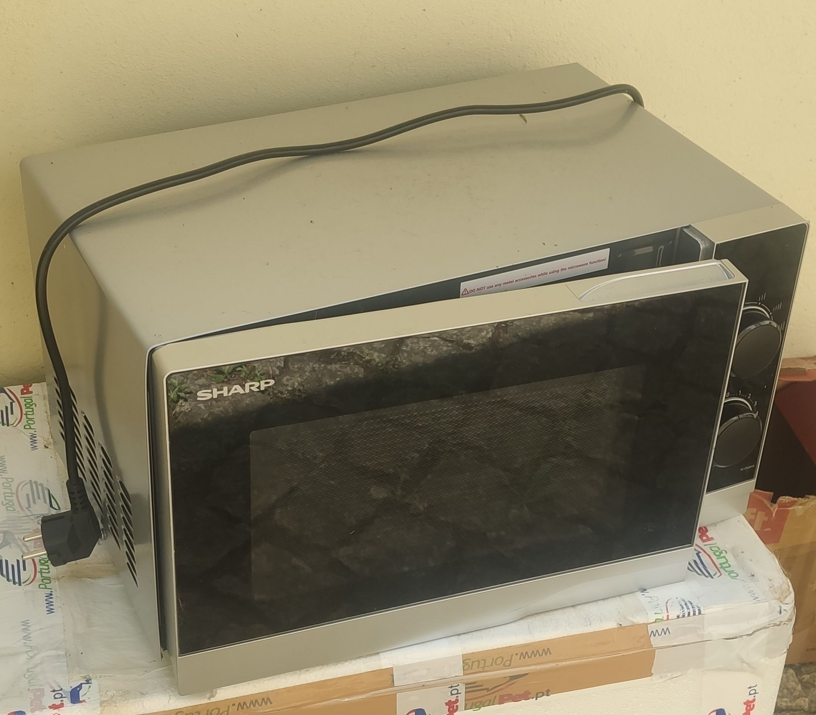 Para Peças - Micro-Ondas Sharp YC-PS201AE-S (20 L - Cinzento)