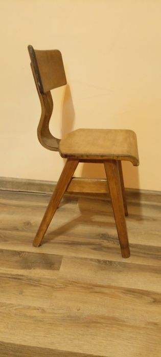 Krzesełko drewniane