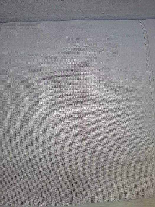 Szara kanapa w bardzo dobrym stanie