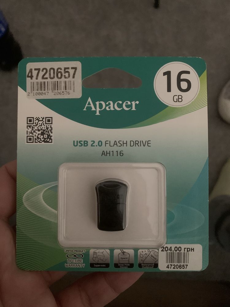 Продам флешка 16 GB