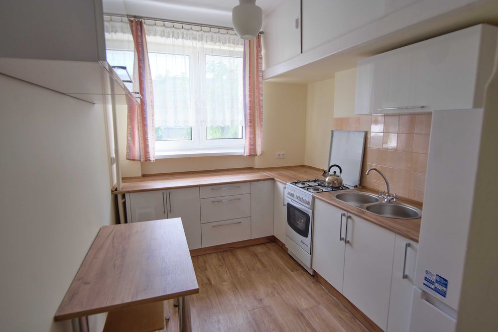 Mieszkanie na wynajem, 49 metrów, ładne, 1 piętro.