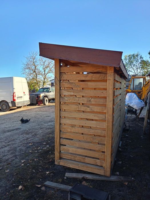 Drewutnie przydomowa