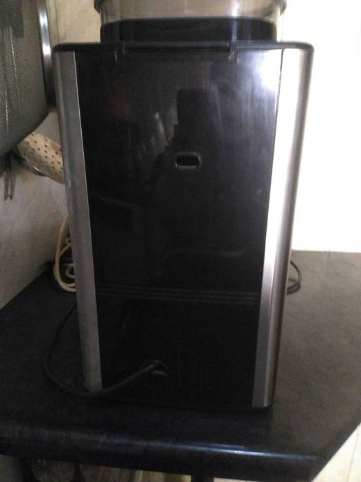 Крапельна кавоварка з помелом кави Mystery MCB-5125