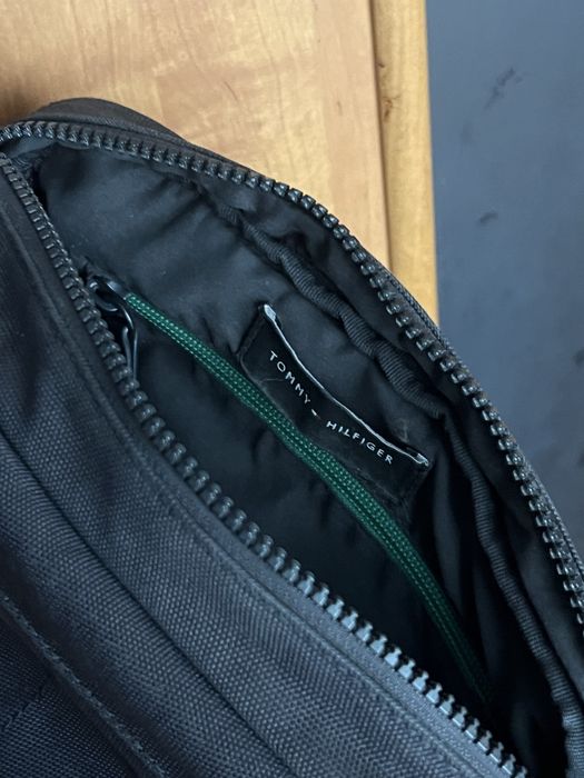 Сумка-месенджер Tommy Hilfiger