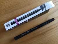 Trwały eyeliner w pisaku