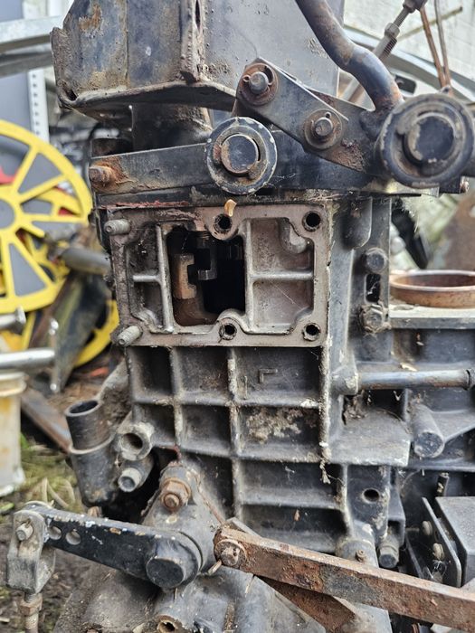 Yanmar f-7 forte traktorek skrzynia biegów tylny most podnośnik