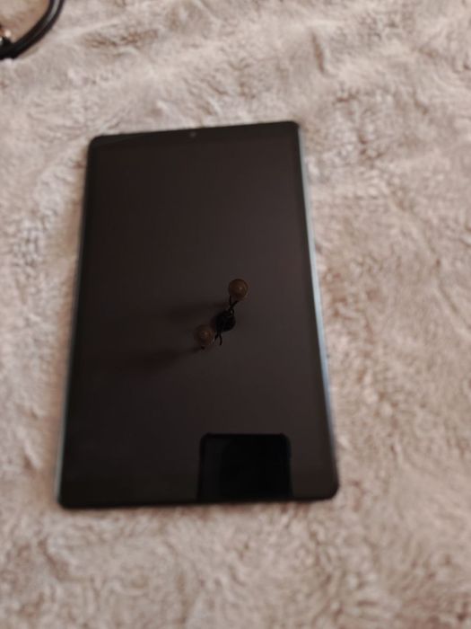 Планшет Lenovo tabM8