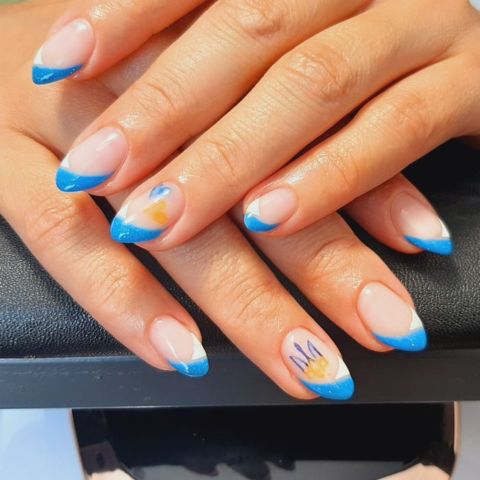 Манікюр,педикюр,гель лак,нарощення на дому