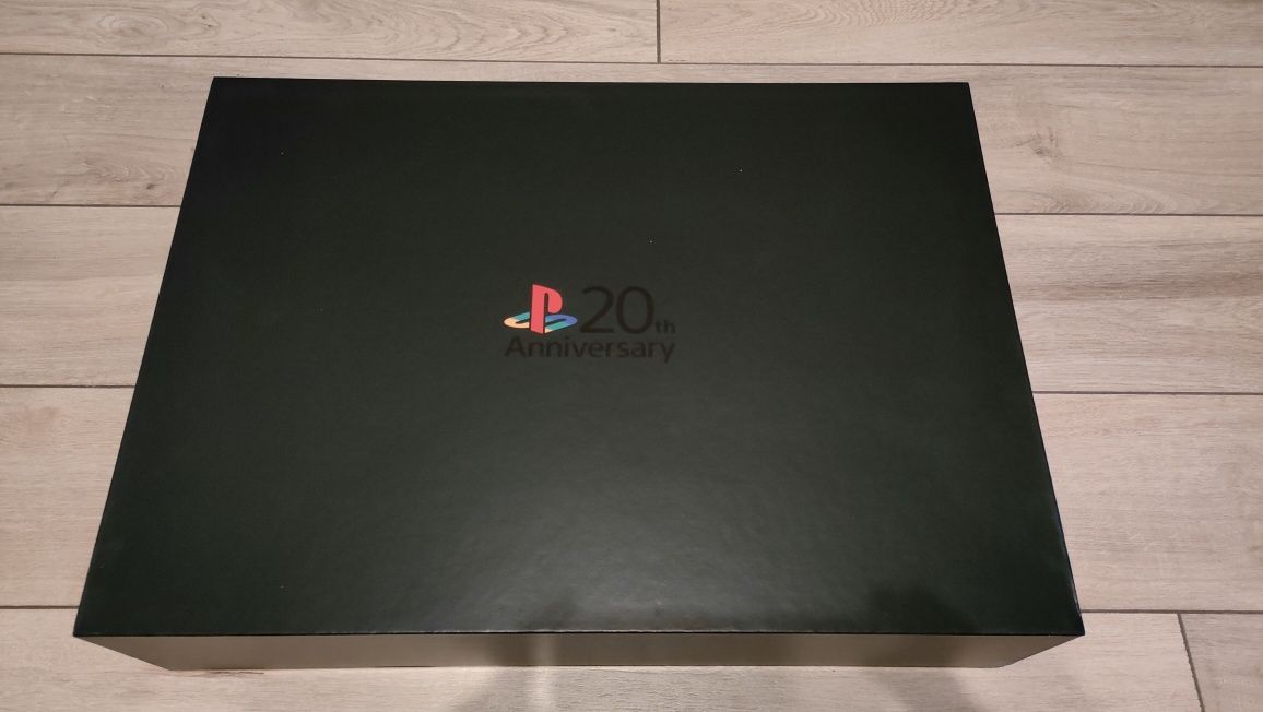 Playstation 4 20th anniversary cały zestaw 1 z 12 300 na calym swiecie