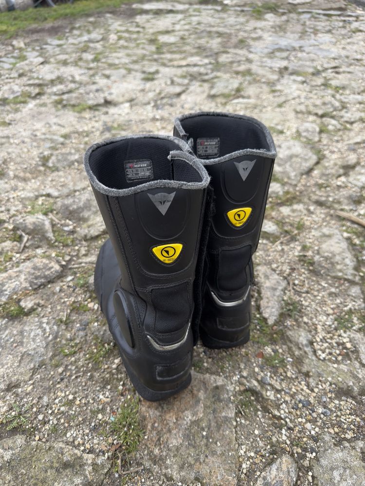 Botas Dainese tamanho 43