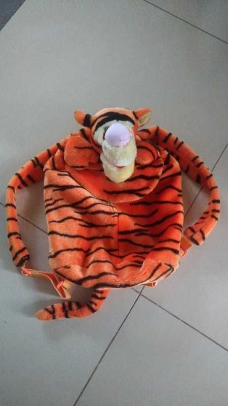 Tygrysek dziecięcy plecak plecaczek i maskotka Kubuś Puchatek Disney