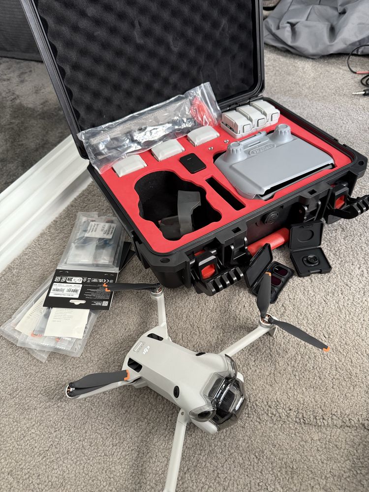 drone DJI MINI 4 pro