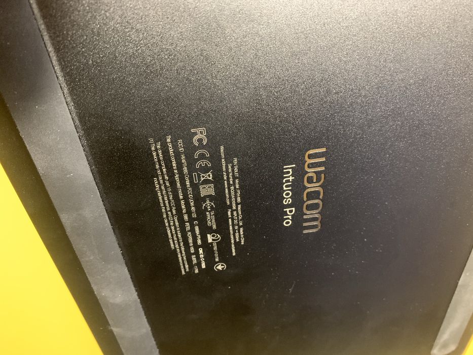 Графічний планшет Wacom Intuos Pro M (PTH-660-N)