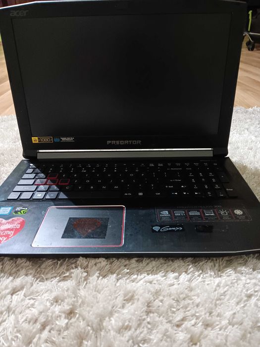 Laptop- Predator Helios 300 z uszkodzoną płytą główną