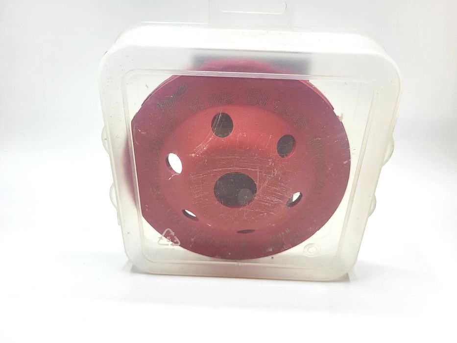 Tarcza diamentowa milwaukee dcwu 125 do cięcia betonu i kamienia