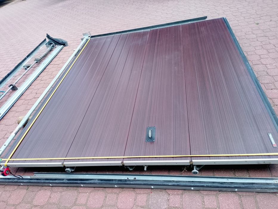 Brama garażowa segmentowa 248x220