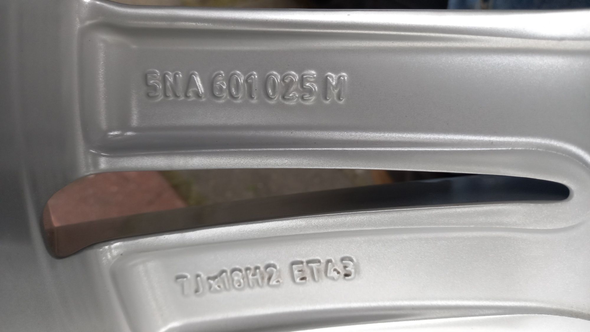 Felgi VW Tiguan 5x112 18" 7.5J ET 43 4 sztuki