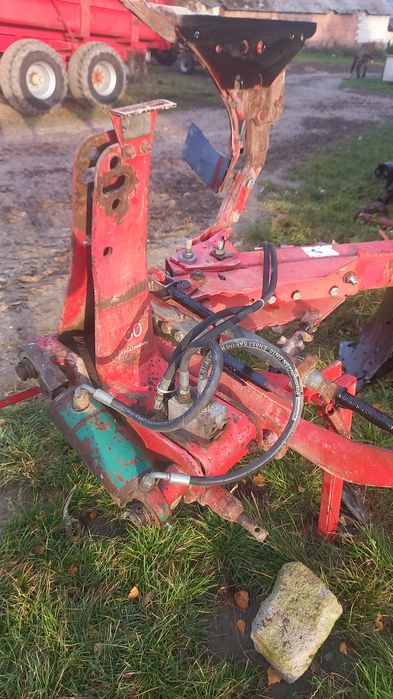 Sprzedam pług obrotowy kverneland