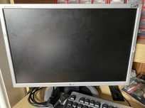 Monitor LG a funcionar