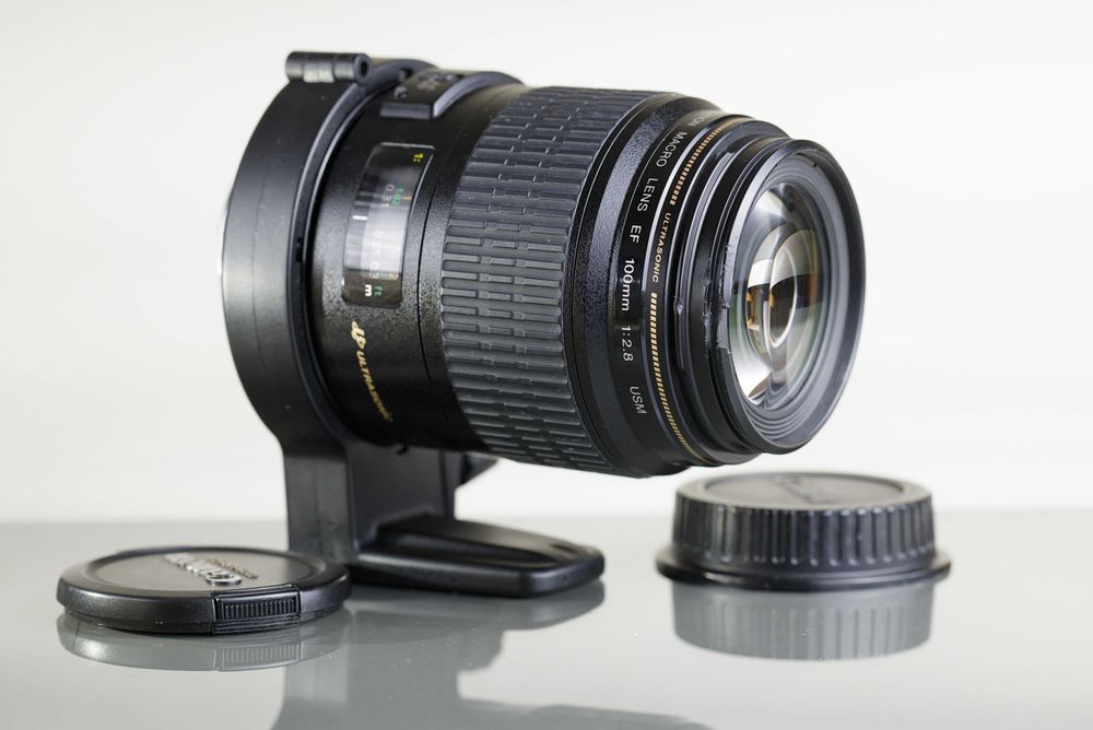 Canon EF 100 mm F/2.8 Macro 1:1 USM z obejmą do statywu