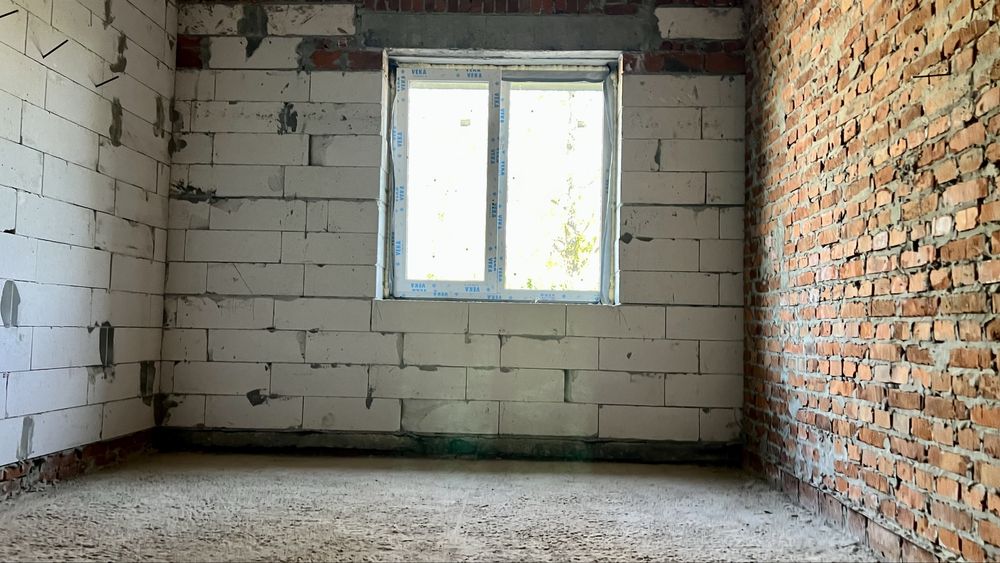 Продам дом , котедж 215 м.  в Харькове коттеджном городке Рай-Еленовка