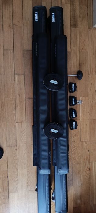 Barras de tejadilho WingBar Evo Black e almofadas Thule