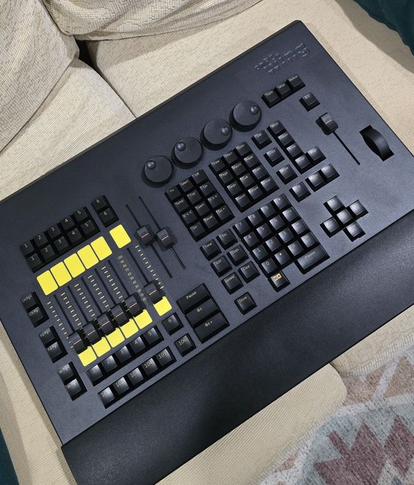 GrandMA2 command wing