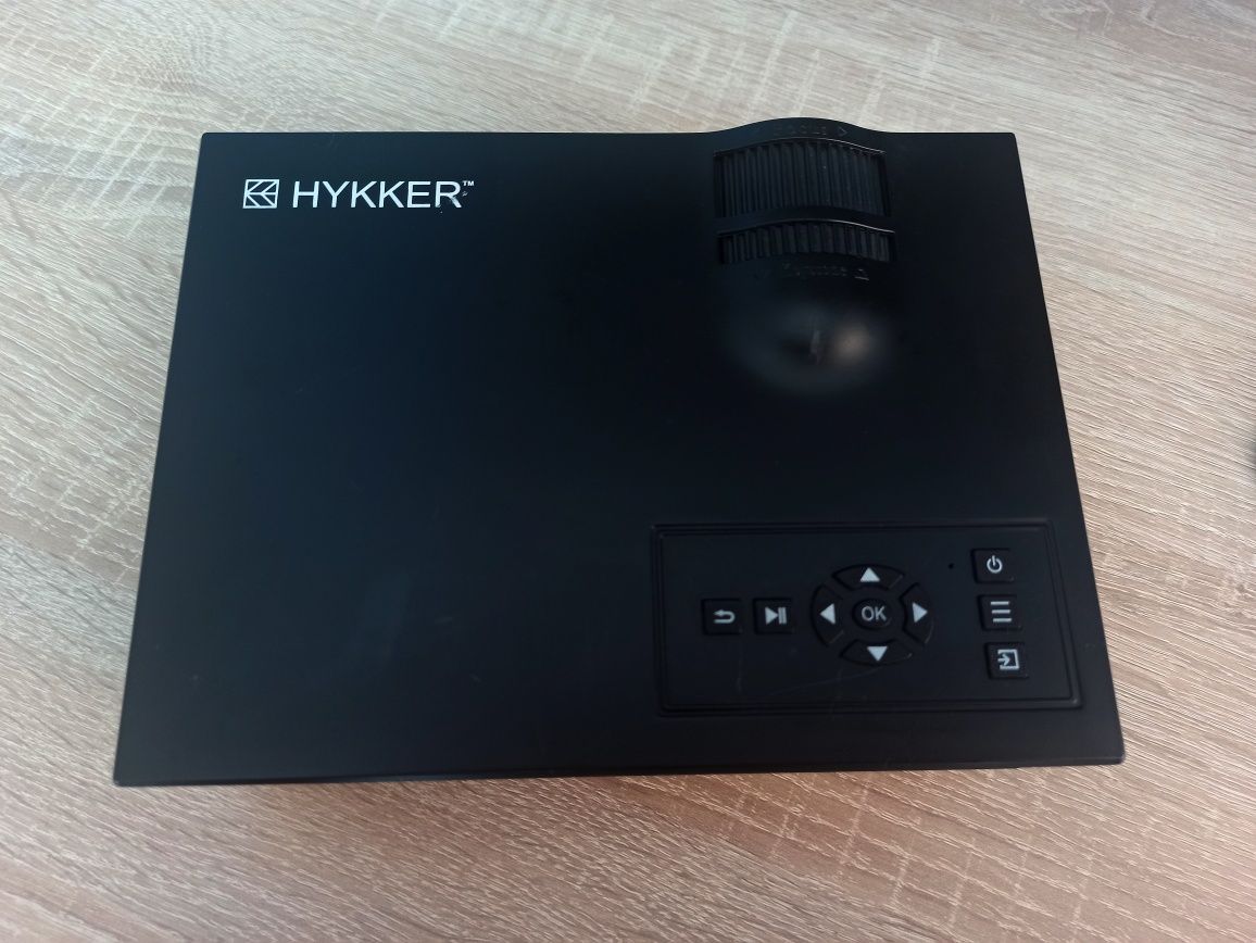 Проектор Hykker Vision 130 + екран