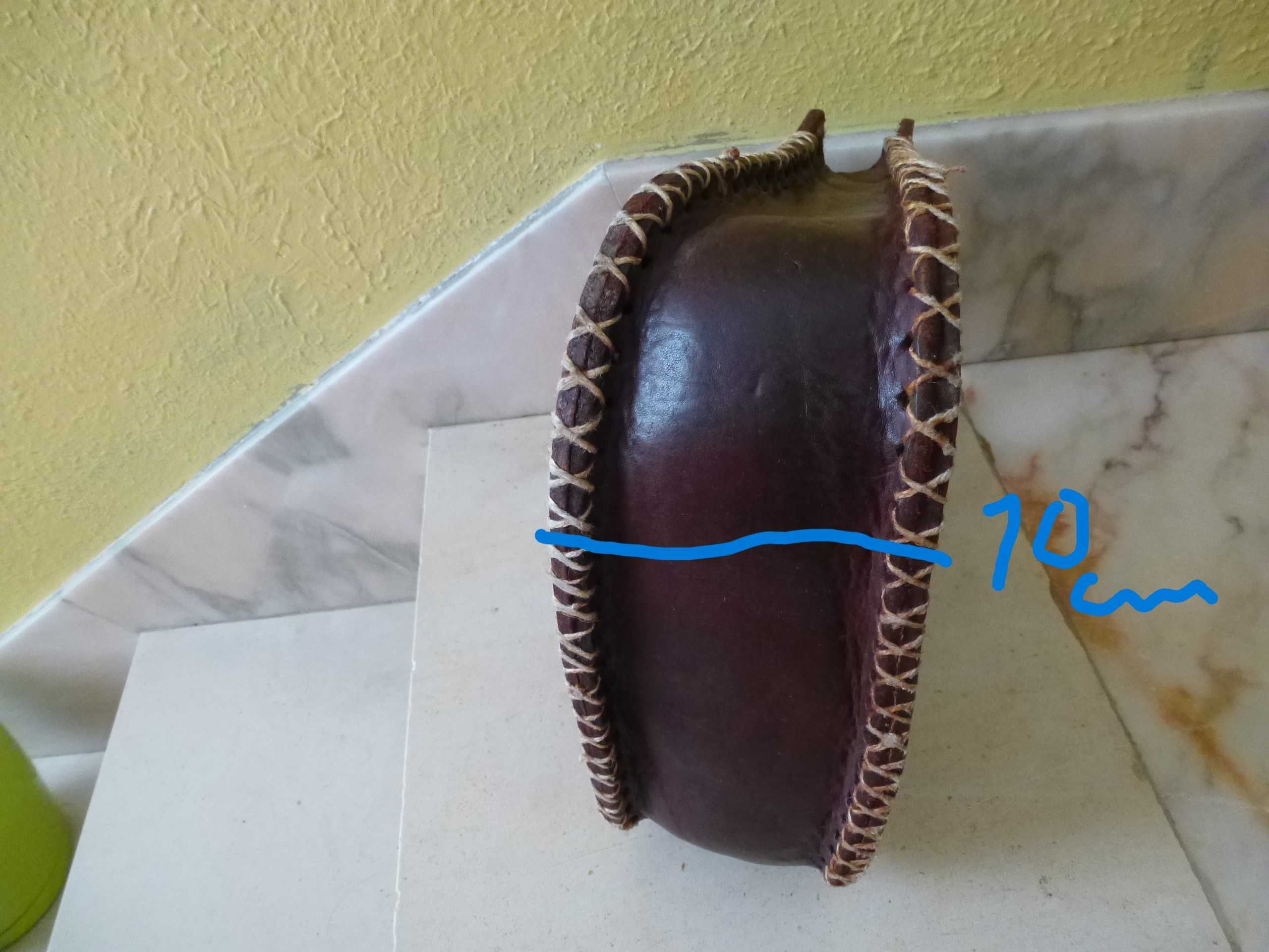 Malinha de mão de couro Africano artesanal