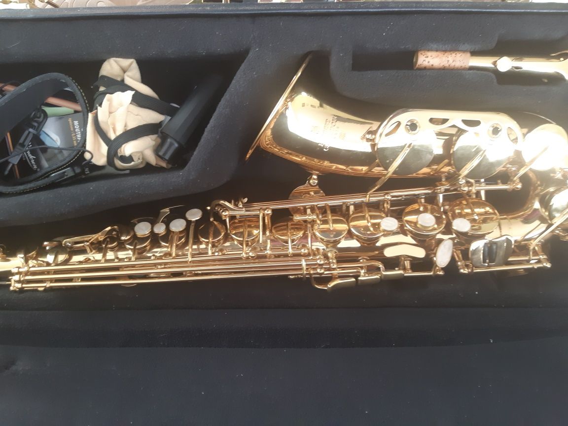 Saksofon altowy Buffet crampon 100 twardy futerał stan bdb