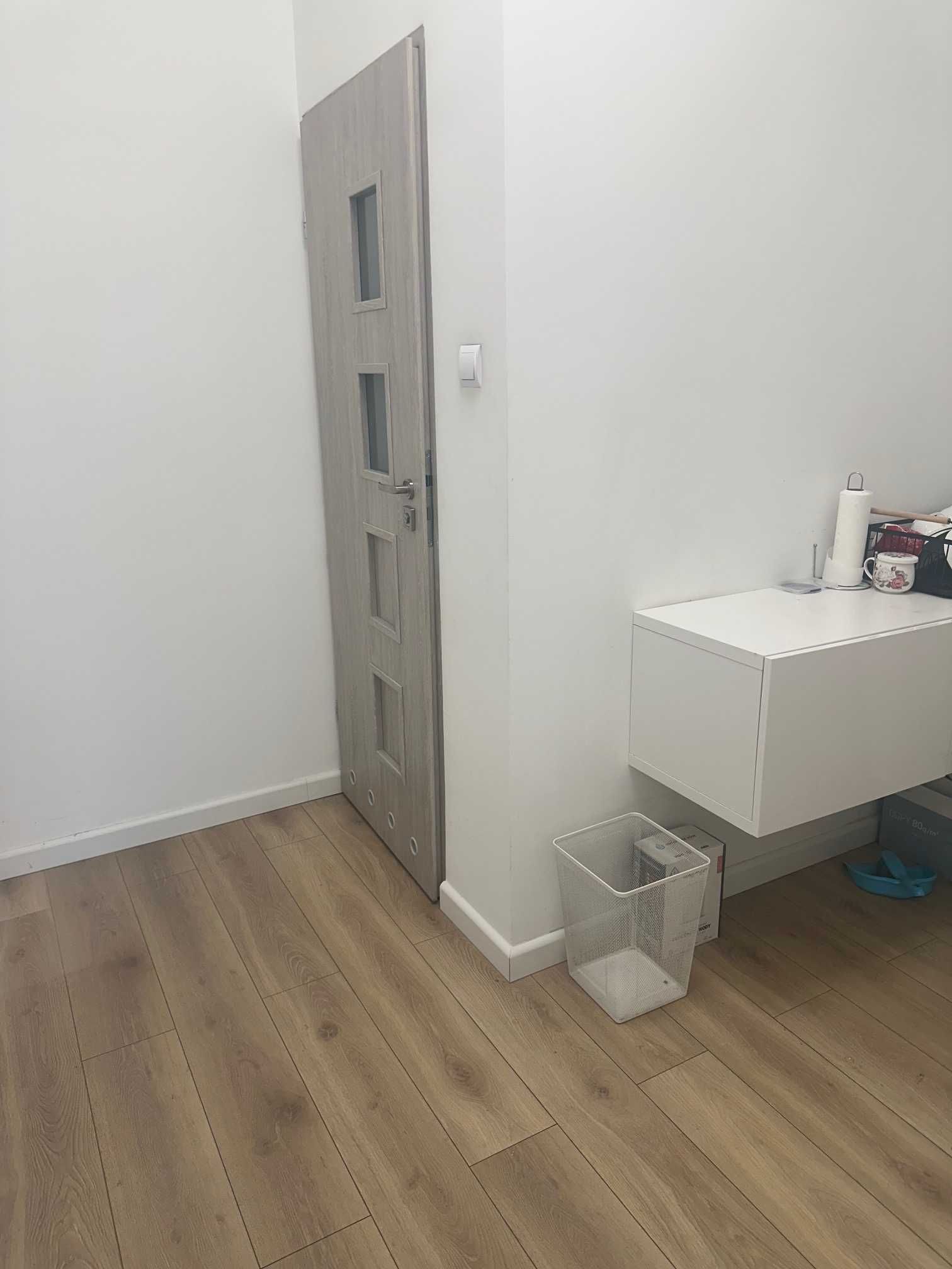 Pomieszczenie biurowe w bardzo dobrej lokalizacji. Koplina1 Skarpa.