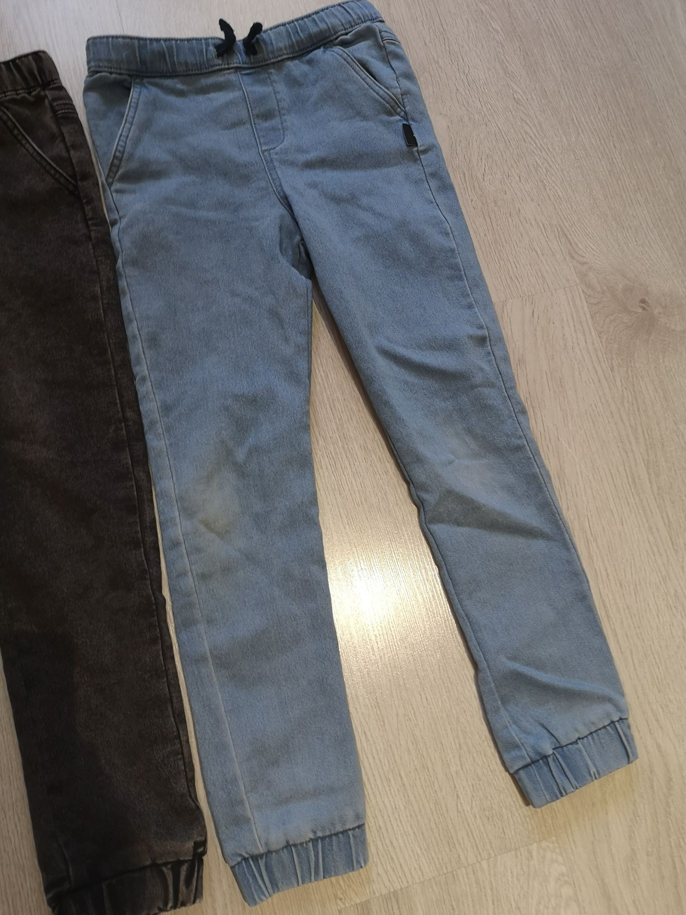 Spodnie jeans joggery Sinsay r 134 zestaw