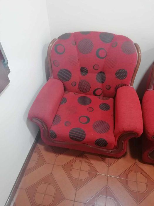 2 Poltronas + 1 sofá