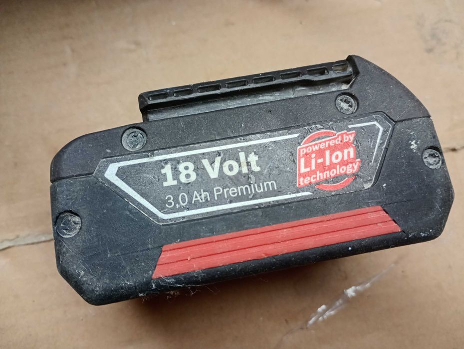 Lampa Budowlana Bosch GLI 18V-1200 C