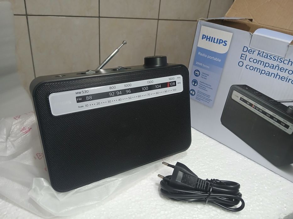 Радіоприймач Philips 2000