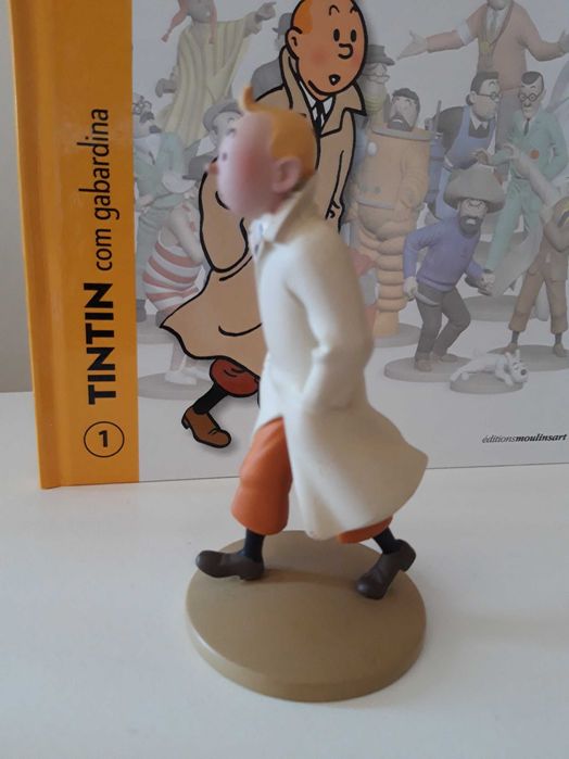 Livro com figurinha TINTIN - edição Moulinsart (NOVO)