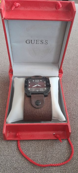 Relógio Guess Feminino – Perfeito para o dia dos namorados