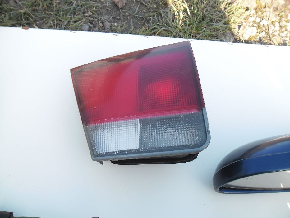Lampy tylne komplet Mazda 626 sedan '96
