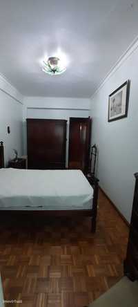 636080 - Quarto com cama de casal em apartamento com 2 quartos