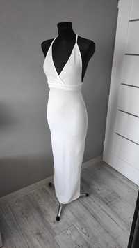 Biała maxi prążkowana sukienka z odsłoniętymi ramionami S