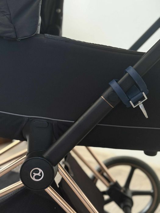 Cybex Priam 2.0 2w1 Rama Rosegold