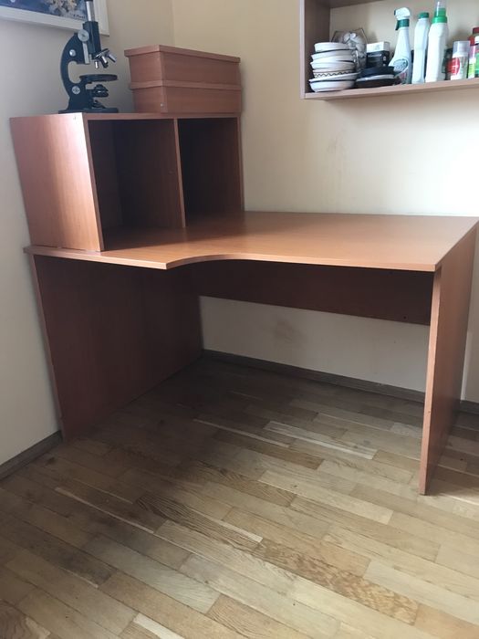 Стіл письмовий з тумбою