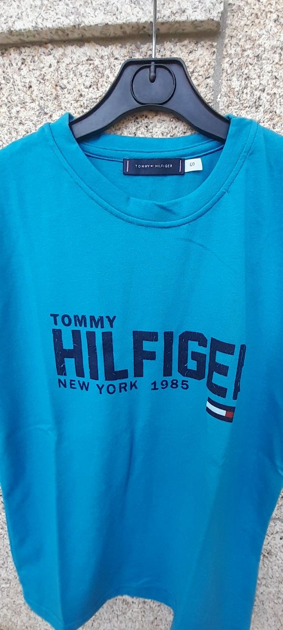 T-Shirt homem em muito bom estado