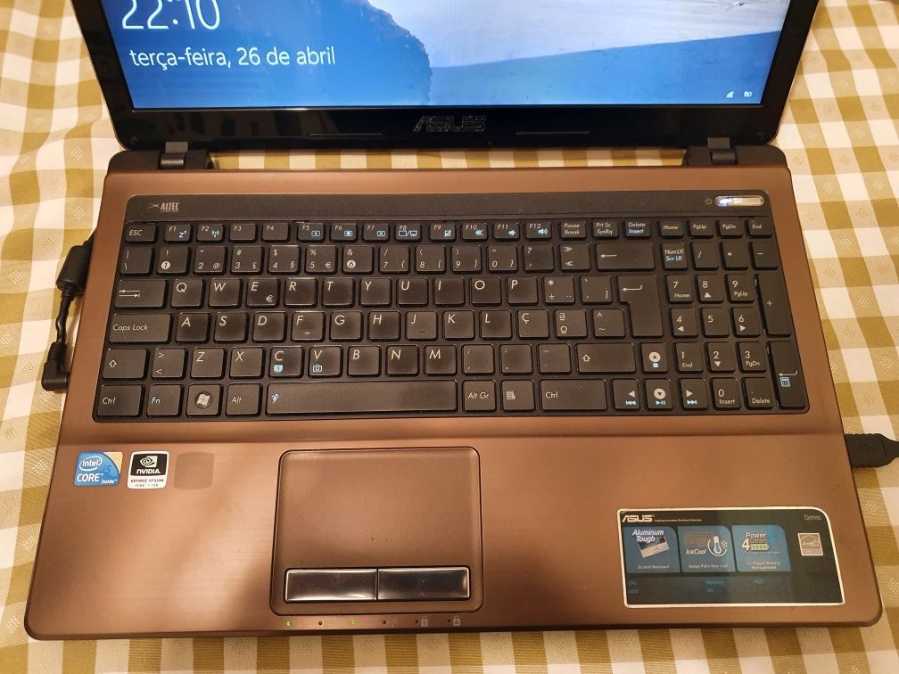 Portátil Asus K53SJ