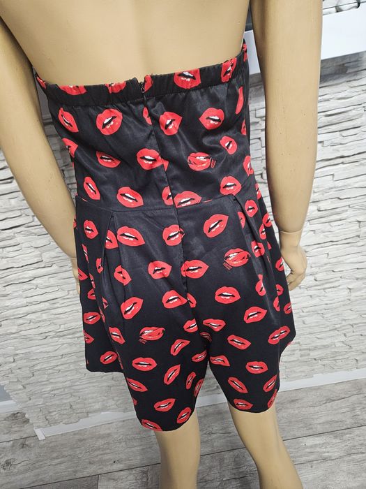 Kombinezon na lato elegancki Guess rozm M w usta