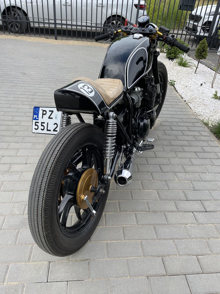 Yamaha XJ 550 cafe racer