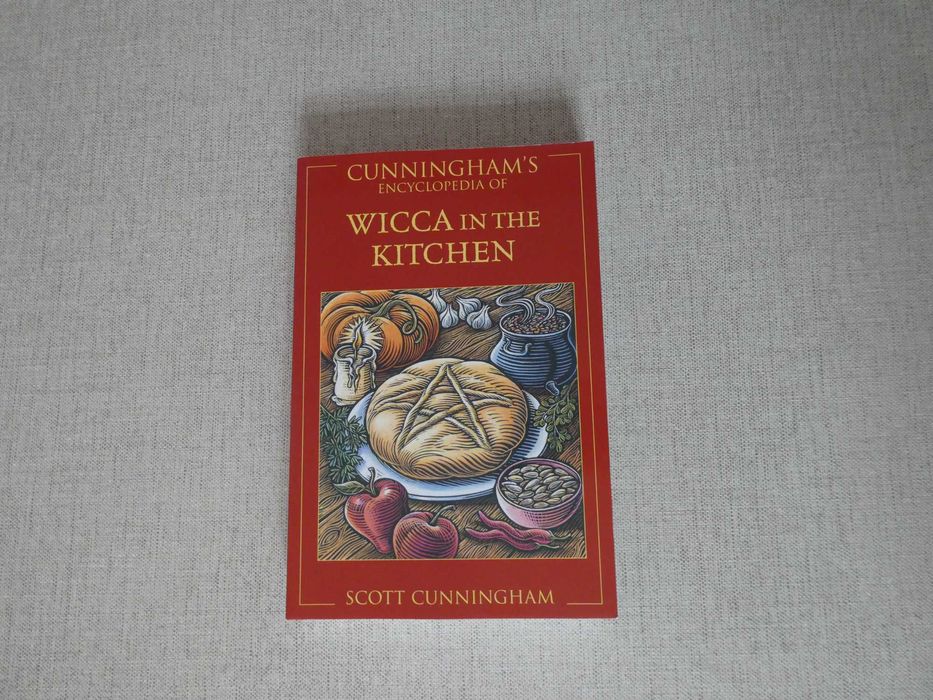 Livro Cunningham's Encyclopedia of Wicca in the Kitchen