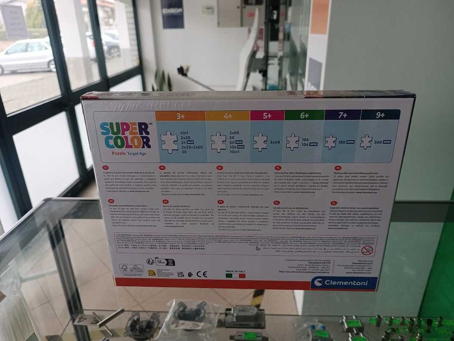 Puzzle Clementoni Spider-Man Trio in Action  48,5x33,5cm 180 peças