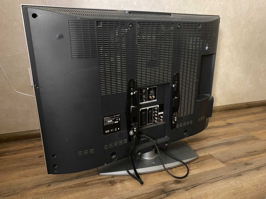 Телевізор Sony Bravia KDL-32S2020, 32", HD Ready — робочий стан