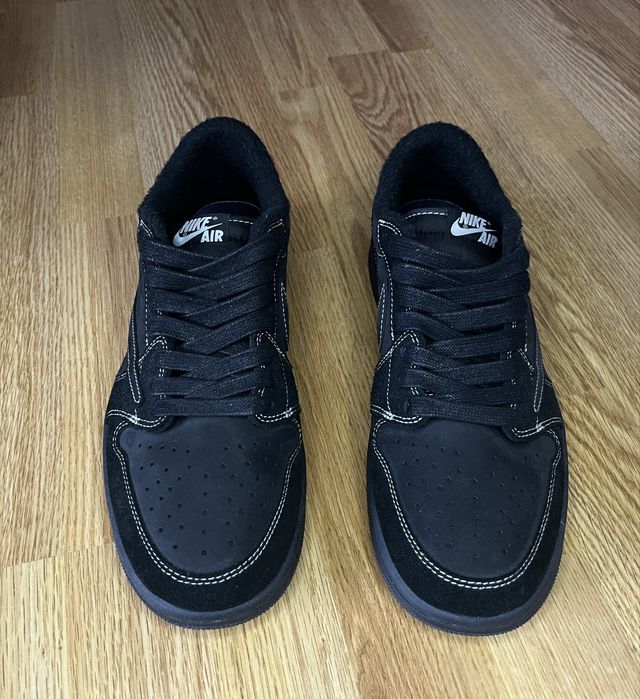 Jordan 1 Low Travis Scoot